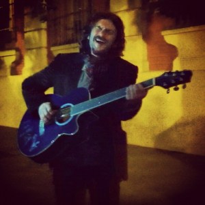 Quique canta Is your love in vain?